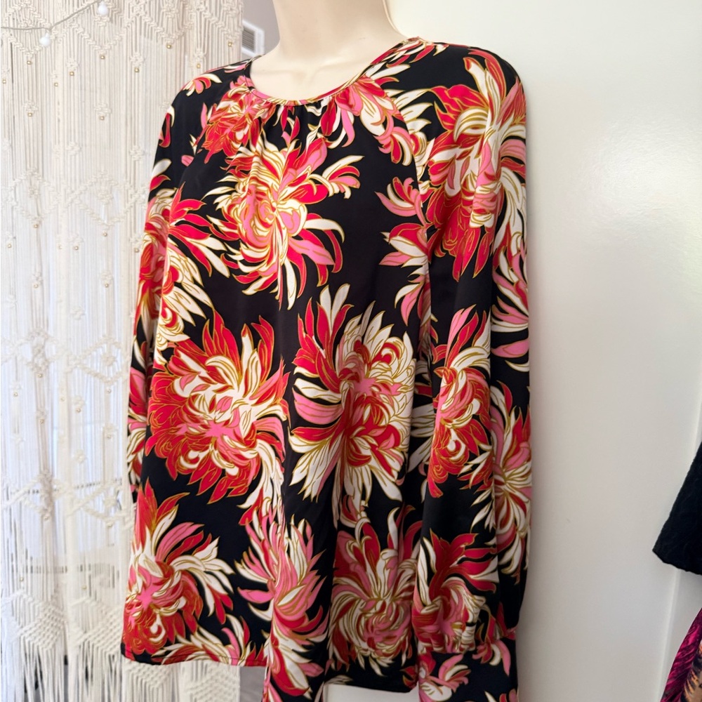 Ann Taylor Black Floral Bow-Tie Blouse with Pink & Orange Flowers - Picture 8 of 9